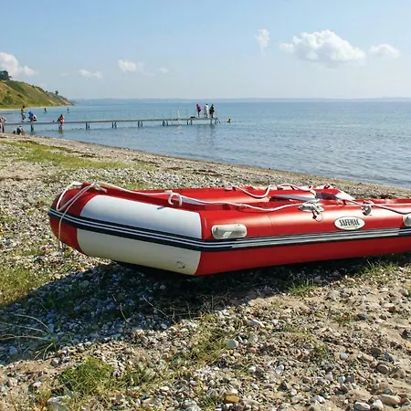 Three-bedroom In * Knebel