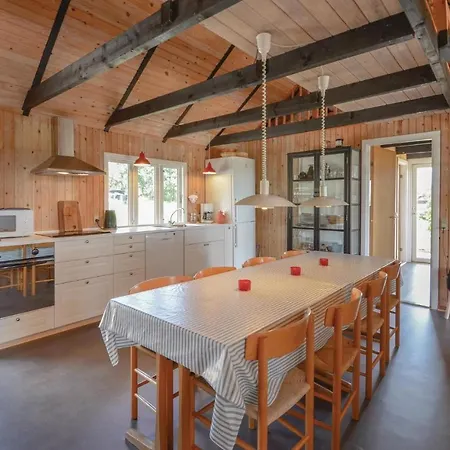 Three-bedroom In Casa de Férias Knebel