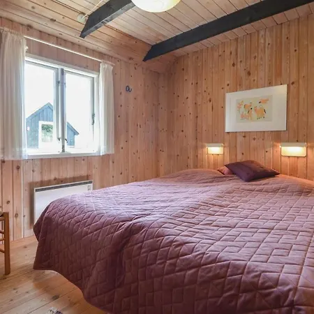 펜션 Three-bedroom In Knebel