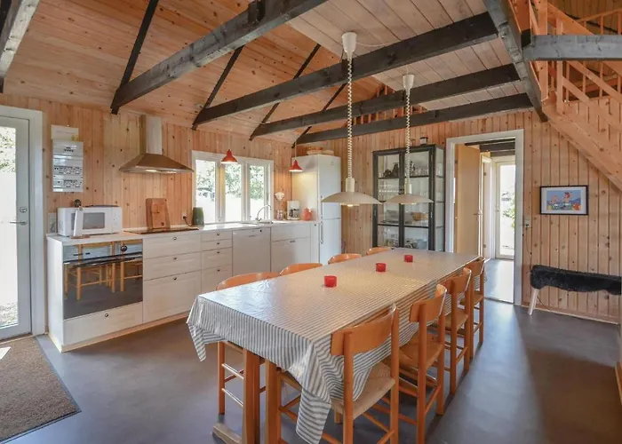 Three-bedroom In Holiday home Knebel